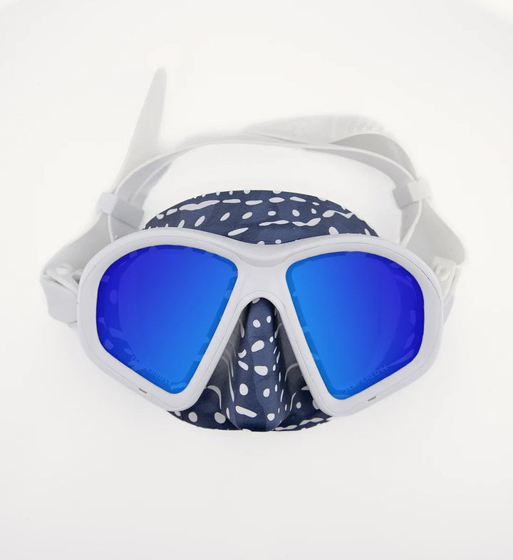 Masque et tuba requin baleine